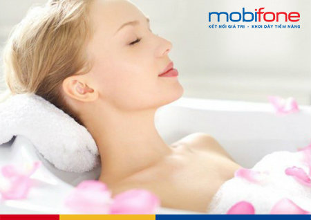 Mừng 20/10 MobiFone tặng quà mỹ phẩm cho phái nữ